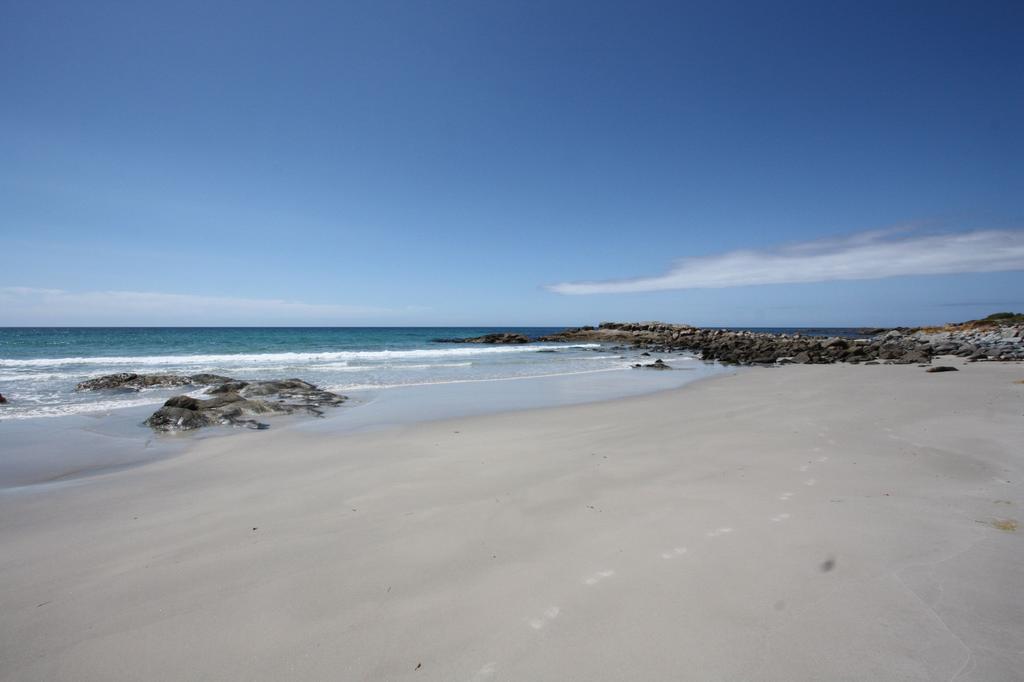 Saltwater - Absolute Oceanfront, Fire Pits, Some Villas With Hot Tubs And Sauna Falmouth Exterior photo