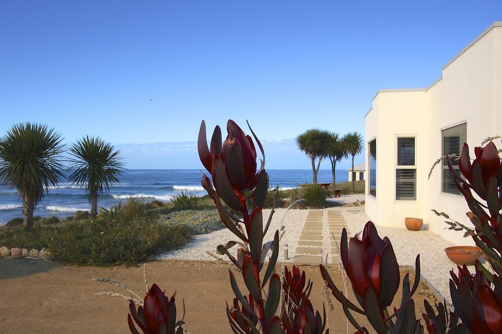 Saltwater - Absolute Oceanfront, Fire Pits, Some Villas With Hot Tubs And Sauna Falmouth Exterior photo