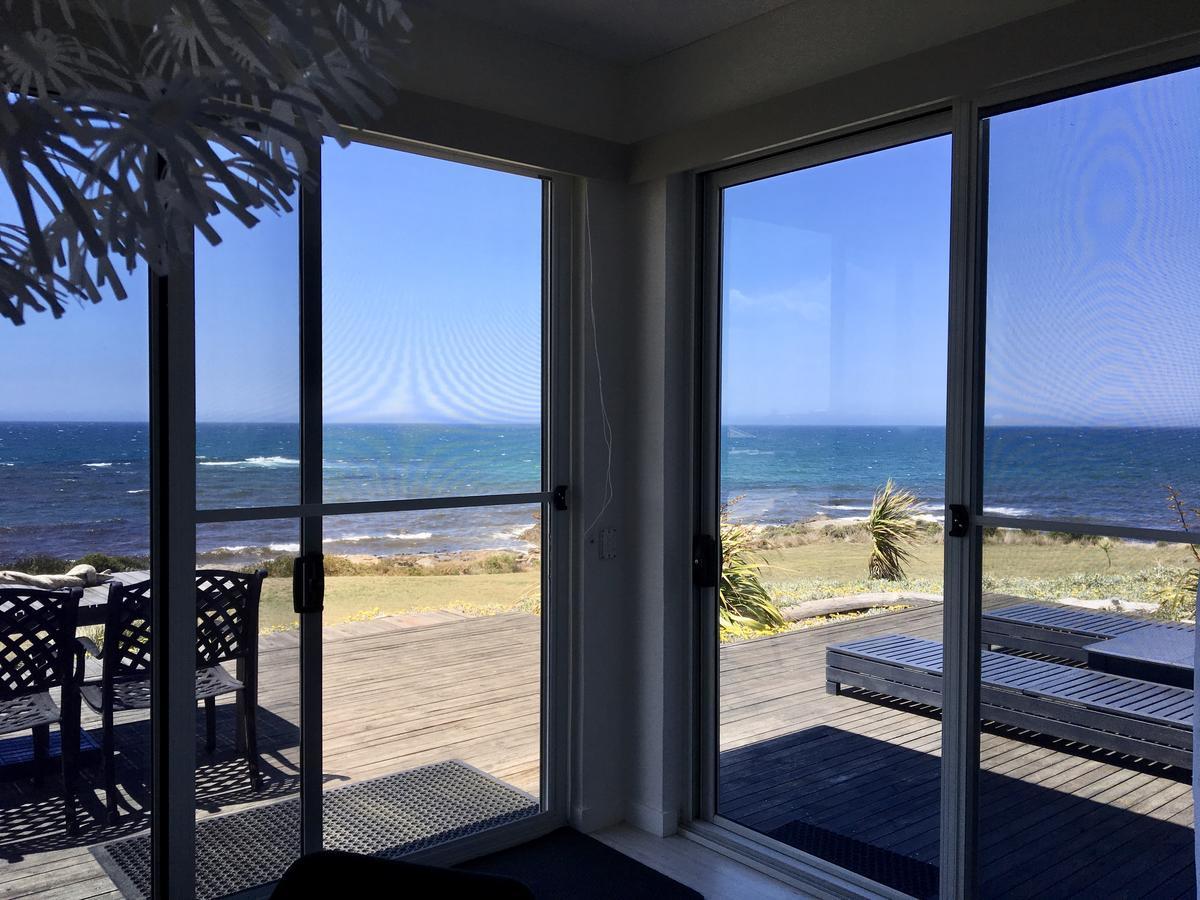 Saltwater - Absolute Oceanfront, Fire Pits, Some Villas With Hot Tubs And Sauna Falmouth Exterior photo